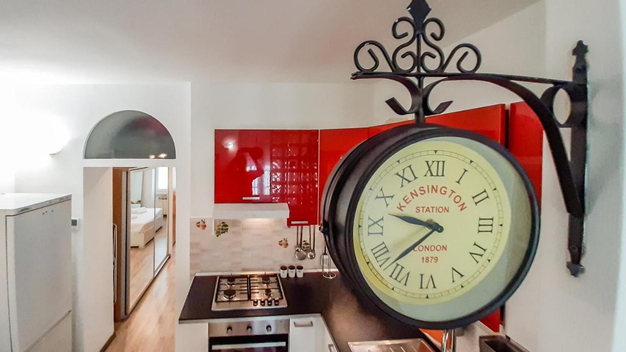 Altido Lovely 1-Br Flat With Easy Access To Centre Milaan Buitenkant foto